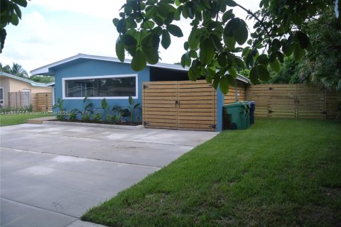 House in Cutler Bay, Florida 3 bedrooms, 147.44 sq.m. № 1806375 - photo 18