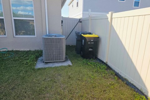 Купить виллу или дом в Уинтер-Хейвен, Флорида 4 спальни, 171.13м2, № 2005735 - фото 18