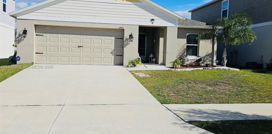 Дом в Уинтер-Хейвен, Флорида 4 спальни, 171.13м2 № 2005735