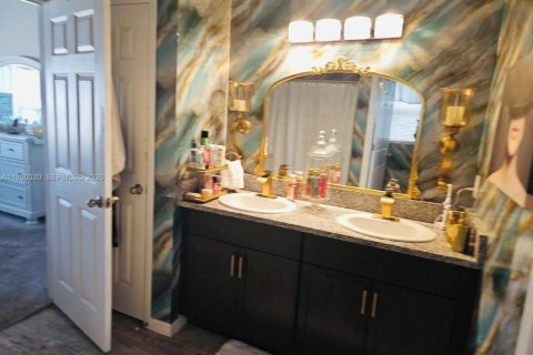 Купить виллу или дом в Уинтер-Хейвен, Флорида 4 спальни, 171.13м2, № 2005735 - фото 30