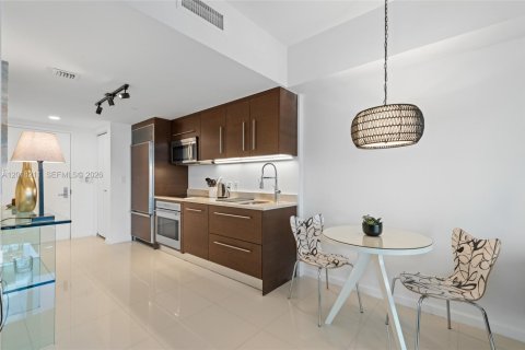 Copropriété à louer à Miami, Floride: 1 chambre, 55.46 m2 № 2154871 - photo 7