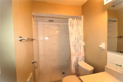 House in Orlando, Florida 5 bedrooms, 186.83 sq.m. № 1555551 - photo 7