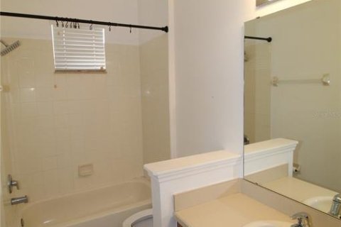 Townhouse in Orlando, Florida 2 bedrooms, 111.67 sq.m. № 2198618 - photo 14