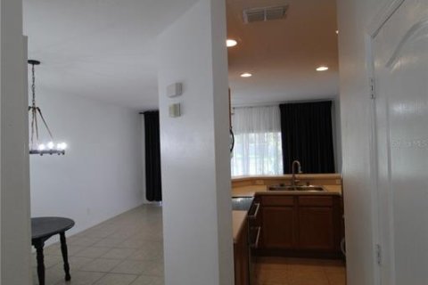 Townhouse in Orlando, Florida 2 bedrooms, 111.67 sq.m. № 2198618 - photo 3