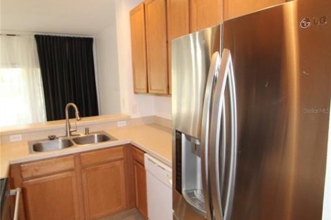 Townhouse in Orlando, Florida 2 bedrooms, 111.67 sq.m. № 2198618 - photo 10
