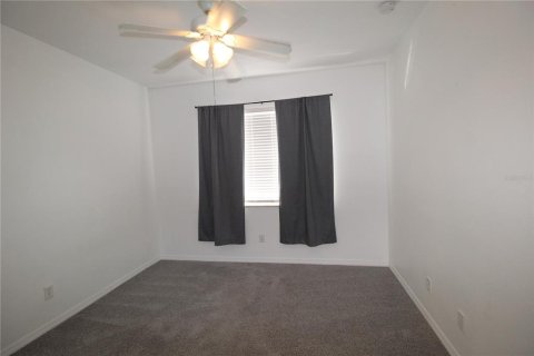 Townhouse in Orlando, Florida 2 bedrooms, 111.67 sq.m. № 2198618 - photo 12