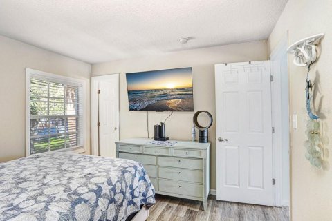 Condo in Saint Petersburg, Florida, 1 bedroom  № 2218306 - photo 12