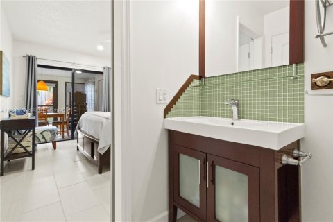 Villa ou maison à vendre à Deerfield Beach, Floride: 2 chambres, 111.85 m2 № 1985831 - photo 21