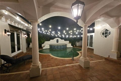 House in Windermere, Florida 5 bedrooms, 474.82 sq.m. № 715448 - photo 5