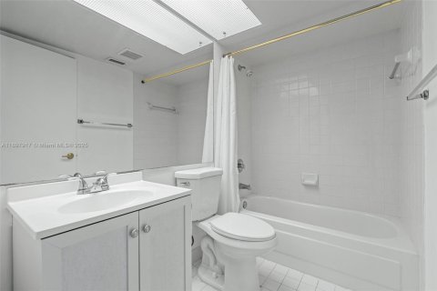 Condo in Homestead, Florida, 2 bedrooms  № 1952551 - photo 18