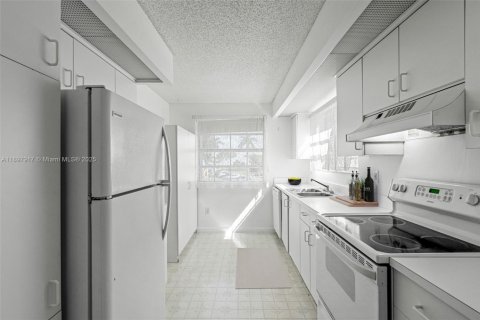 Condo in Homestead, Florida, 2 bedrooms  № 1952551 - photo 7