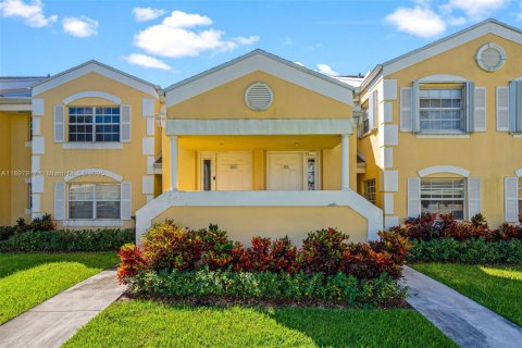 Condo in Homestead, Florida, 2 bedrooms  № 1952551 - photo 2