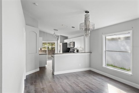 Villa ou maison à vendre à Valrico, Floride: 3 chambres, 118.17 m2 № 1918792 - photo 5