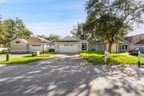 Villa ou maison à vendre à Valrico, Floride: 3 chambres, 118.17 m2 № 1918792 - photo 1