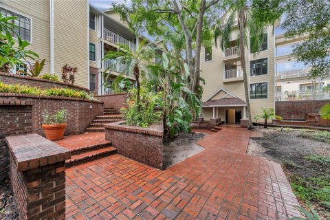 Condominio en venta en Tampa, Florida, 1 dormitorio, 61.87 m2 № 1810591 - foto 21