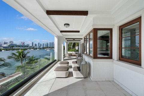 Casa en venta en Miami Beach, Florida, 8 dormitorios, 844.85 m2 № 1763374 - foto 11