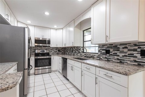 Casa en alquiler en Sarasota, Florida, 3 dormitorios, 114.08 m2 № 1915497 - foto 9