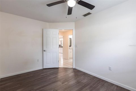 Casa en alquiler en Sarasota, Florida, 3 dormitorios, 114.08 m2 № 1915497 - foto 17