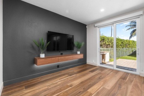 Adosado en venta en Pompano Beach, Florida, 3 dormitorios, 286.14 m2 № 2182578 - foto 25