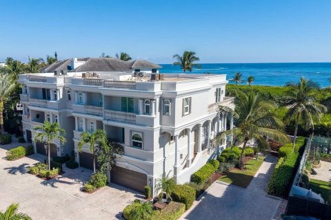 Adosado en venta en Pompano Beach, Florida, 3 dormitorios, 286.14 m2 № 2182578 - foto 2