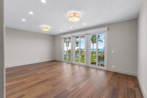 Adosado en venta en Pompano Beach, Florida, 3 dormitorios, 286.14 m2 № 2182578 - foto 11