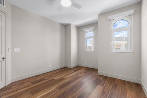 Adosado en venta en Pompano Beach, Florida, 3 dormitorios, 286.14 m2 № 2182578 - foto 20