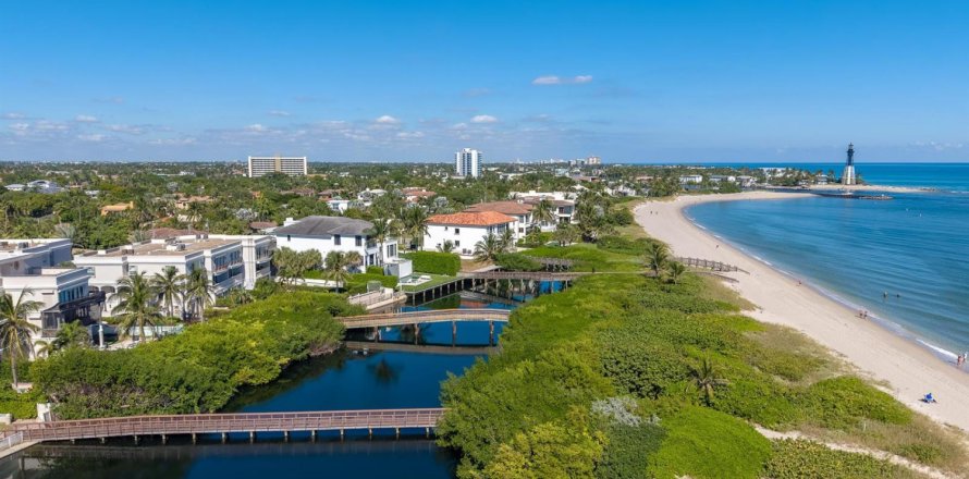 Adosado en Pompano Beach, Florida 3 dormitorios, 286.14 m2 № 2182578