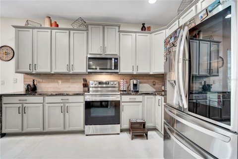 Villa ou maison à vendre à Apopka, Floride: 5 chambres, 279.45 m2 № 1907546 - photo 18