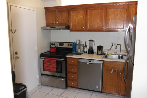 Copropriété à louer à Lauderhill, Floride: 2 chambres, 106.84 m2 № 2279044 - photo 13