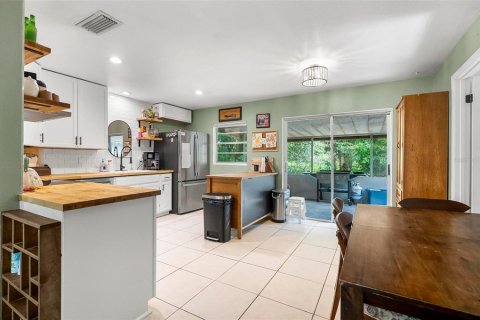 Купить виллу или дом в Ориндж-Сити, Флорида 8 комнат, 125.42м2, № 1757551 - фото 14