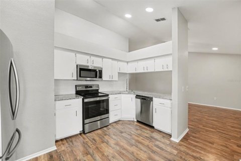 Casa en venta en Winter Haven, Florida, 3 dormitorios, 122.26 m2 № 2156749 - foto 6