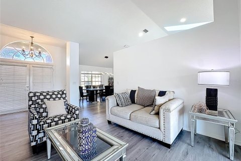 Casa en venta en Orlando, Florida, 4 dormitorios, 210.24 m2 № 2106068 - foto 14