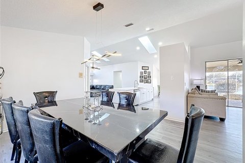 Casa en venta en Orlando, Florida, 4 dormitorios, 210.24 m2 № 2106068 - foto 16