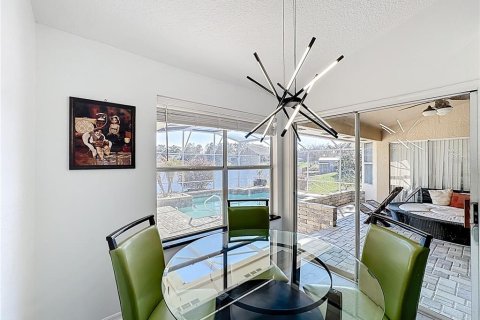 Casa en venta en Orlando, Florida, 4 dormitorios, 210.24 m2 № 2106068 - foto 27