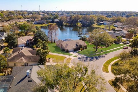 Casa en venta en Orlando, Florida, 4 dormitorios, 210.24 m2 № 2106068 - foto 3