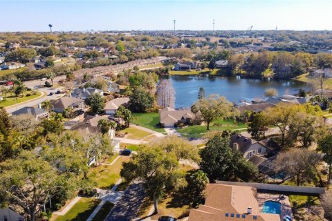 Casa en venta en Orlando, Florida, 4 dormitorios, 210.24 m2 № 2106068 - foto 2