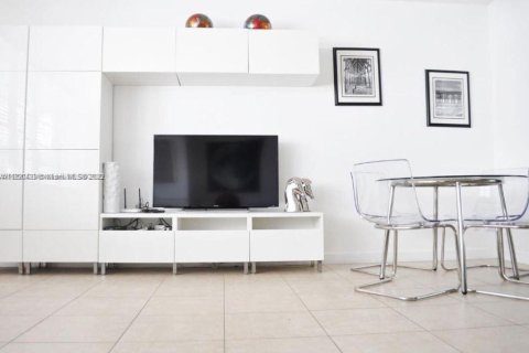 Condo in Miami Beach, Florida  № 1961063 - photo 5