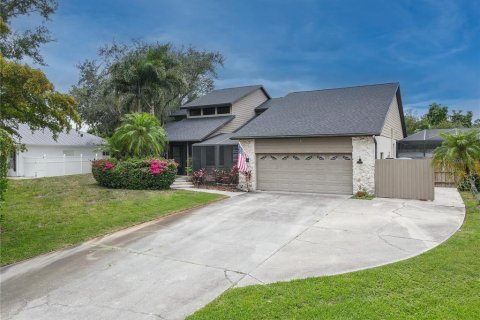 House in Sarasota, Florida 4 bedrooms, 313.08 sq.m. № 2232382
