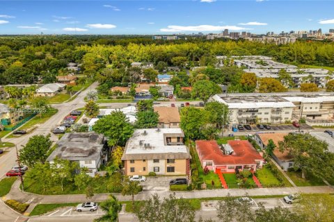 Apartamento en alquiler en North Miami Beach, Florida, 1 dormitorio, 654.12 m2 № 1991049 - foto 8