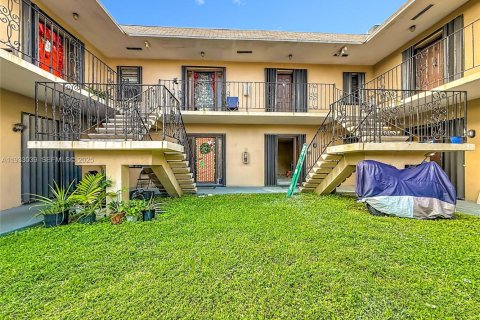 Apartamento en alquiler en North Miami Beach, Florida, 1 dormitorio, 654.12 m2 № 1991049 - foto 11