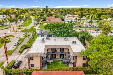 Apartamento en alquiler en North Miami Beach, Florida, 1 dormitorio, 654.12 m2 № 1991049 - foto 2