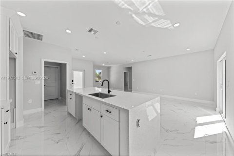 Casa en venta en Lehigh Acres, Florida, 3 dormitorios № 1986953 - foto 10