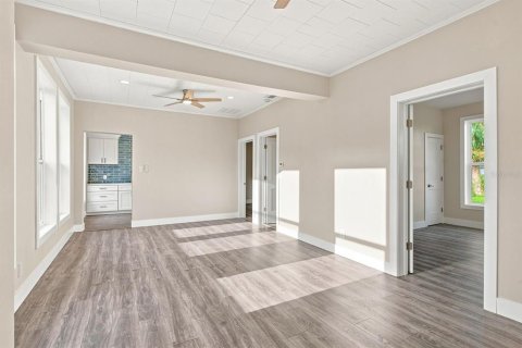 Villa ou maison à vendre à Tarpon Springs, Floride: 2 chambres, 96.25 m2 № 2351465 - photo 8