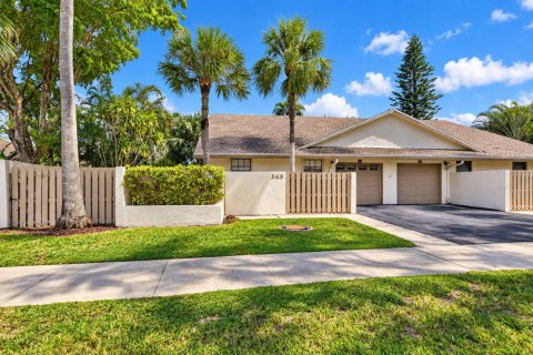 Touwnhouse à louer à Delray Beach, Floride: 2 chambres, 155.05 m2 № 2402013 - photo 3