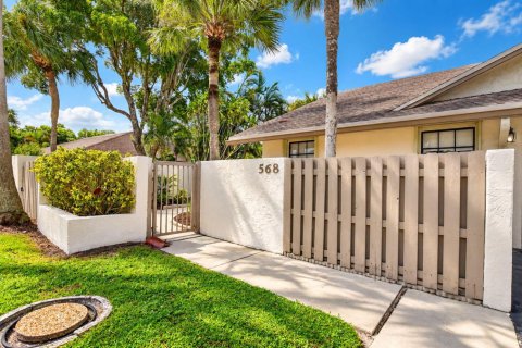 Touwnhouse à louer à Delray Beach, Floride: 2 chambres, 155.05 m2 № 2402013 - photo 5