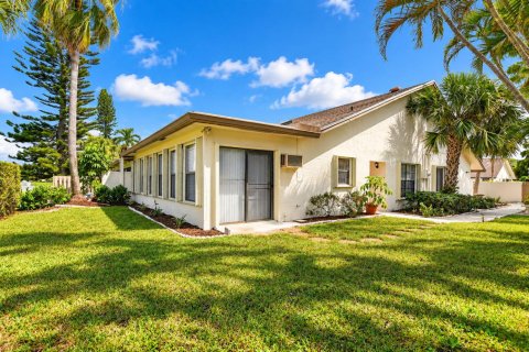 Touwnhouse à louer à Delray Beach, Floride: 2 chambres, 155.05 m2 № 2402013 - photo 10