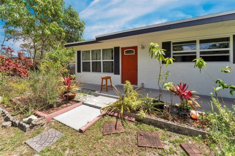 House in Davie, Florida 2 bedrooms, 85.19 sq.m. № 1708403 - photo 8