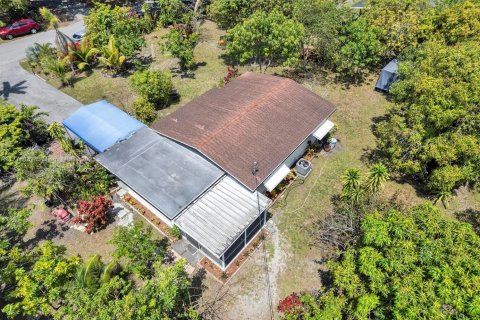 House in Davie, Florida 2 bedrooms, 85.19 sq.m. № 1708403 - photo 4