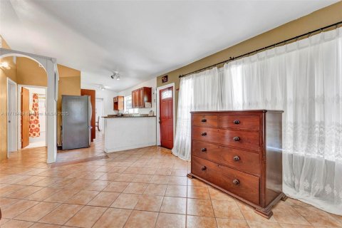 House in Davie, Florida 2 bedrooms, 85.19 sq.m. № 1708403 - photo 14