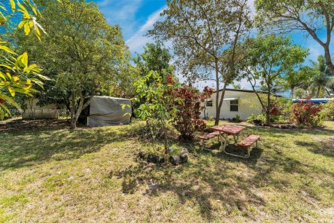 House in Davie, Florida 2 bedrooms, 85.19 sq.m. № 1708403 - photo 28